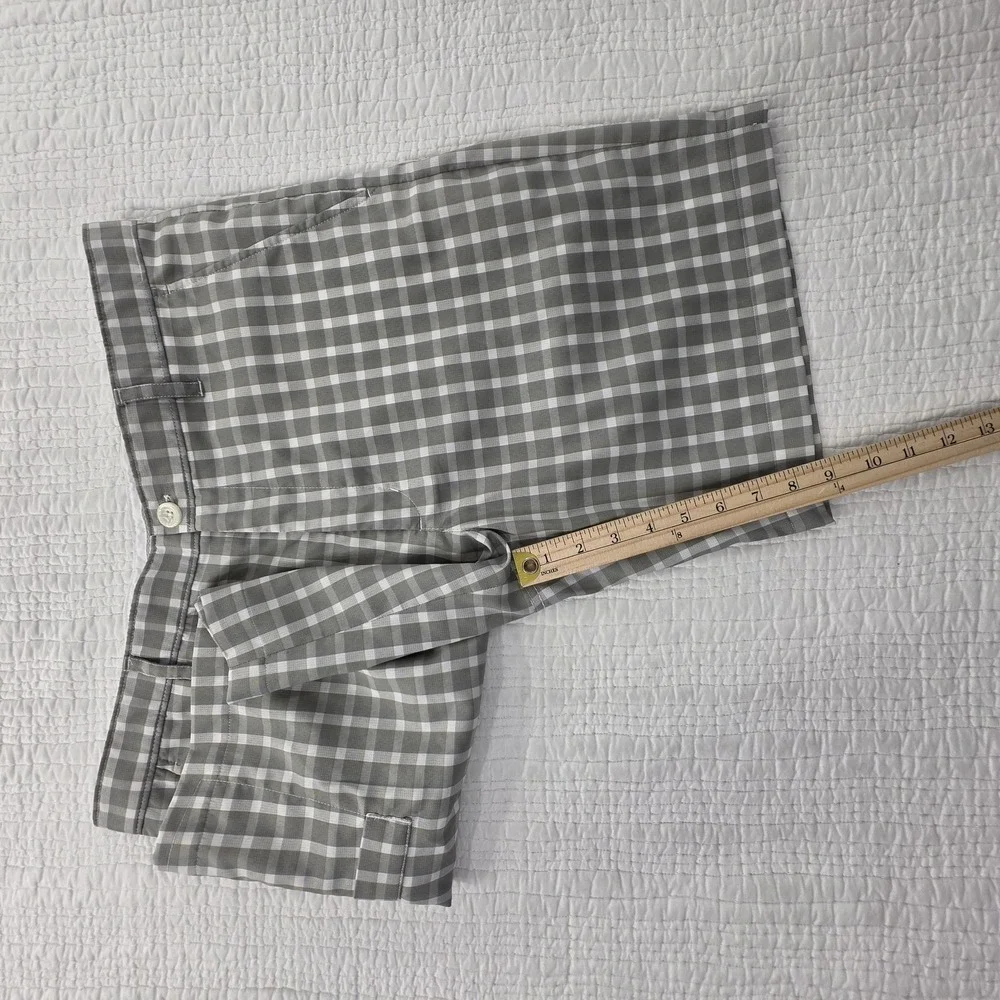 Greg Norman Golf Shorts Men's 34 Grey Checkered Slim Fit 9